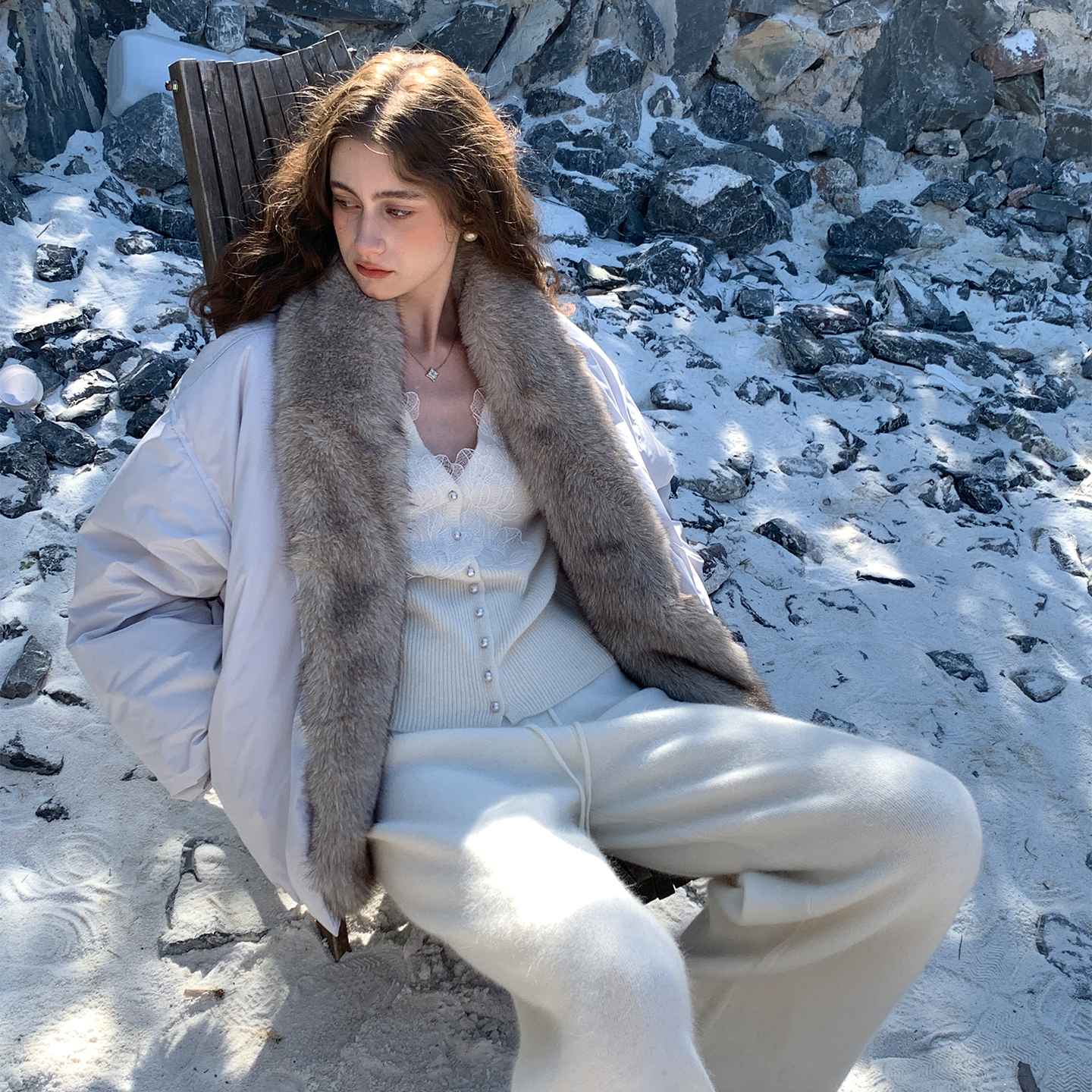 竹依依12/8 0点上新 新款鹅绒冬季毛领羽绒服女短款设计感修身