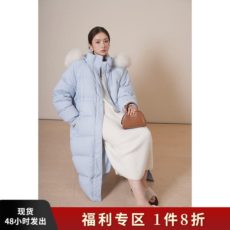 淡蓝色立领带帽可脱卸狐狸毛领