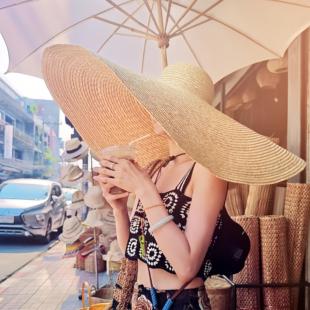 超巨大遮阳帽檐防晒大檐草帽夏季户外出游防风海边沙滩拍照可折叠