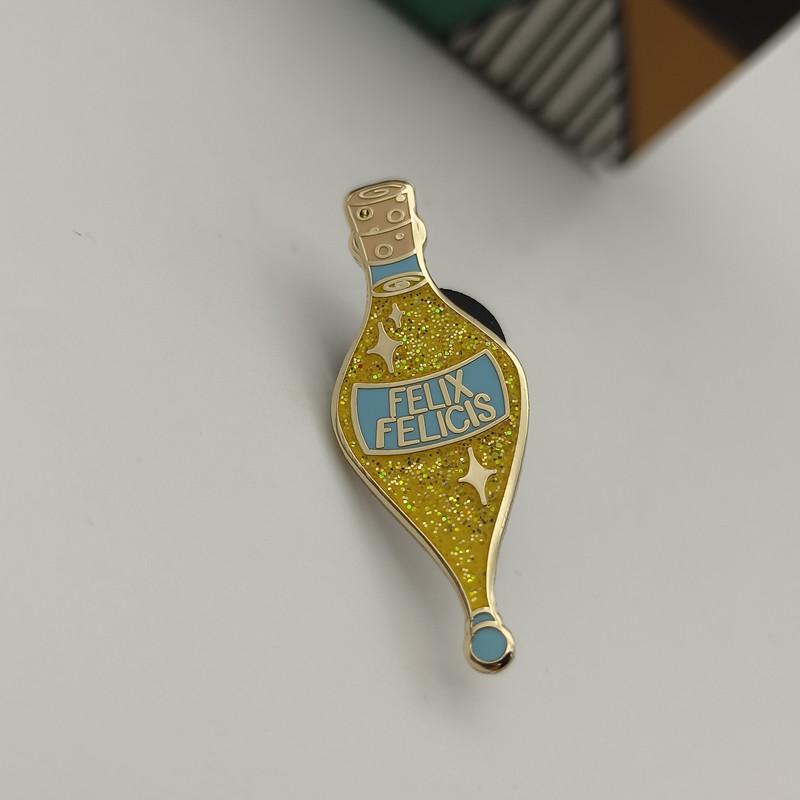 正版官网幸运胸针百搭包扣徽章