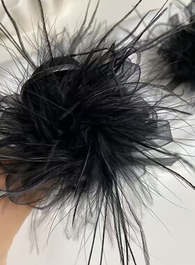 诗泊雅 羽毛抓夹黑色显发量女后脑勺毛毛新款高级感鲨鱼夹头饰