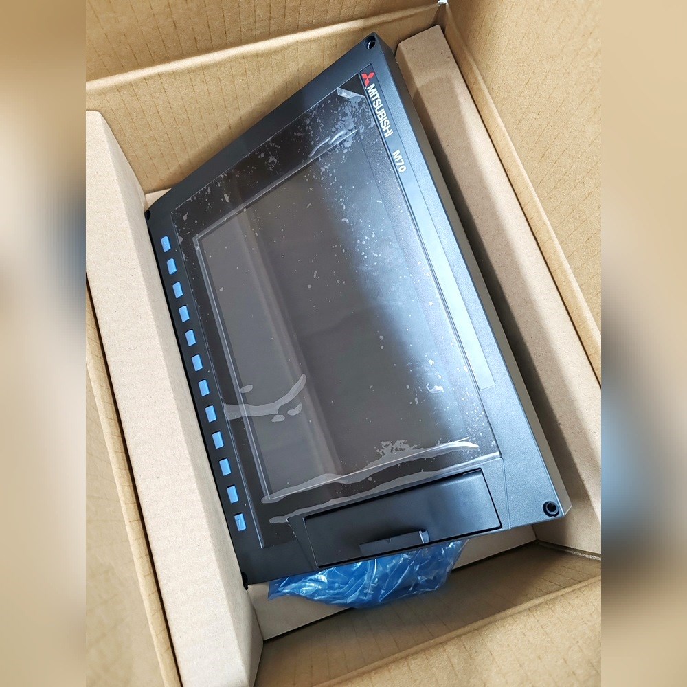 FCA70P-2BVU三菱M70系统主机带USB接口原装 议价