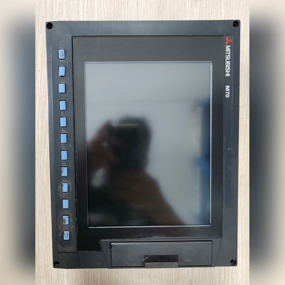 FCA70P-2BVU三菱M70系统主机带USB接口原装 议价