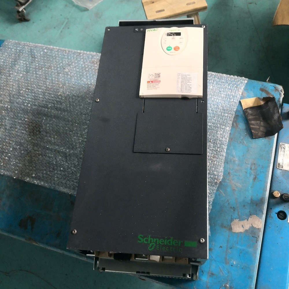 施耐德变频器ATV212HD45N4 45KW 包好 议价