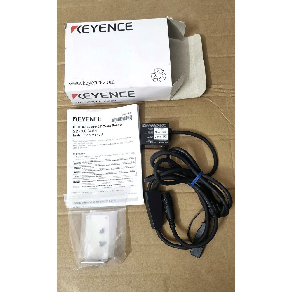 基恩士SR-710条码读取器和N-R4控制器成色89成新 议价