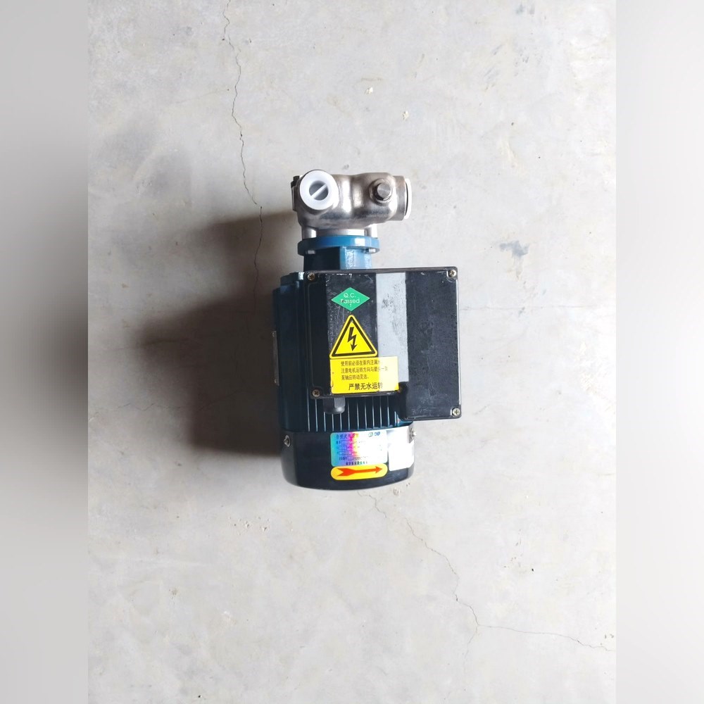 南方25QY-2不锈钢自吸泵 1.1KW单相220V 议价