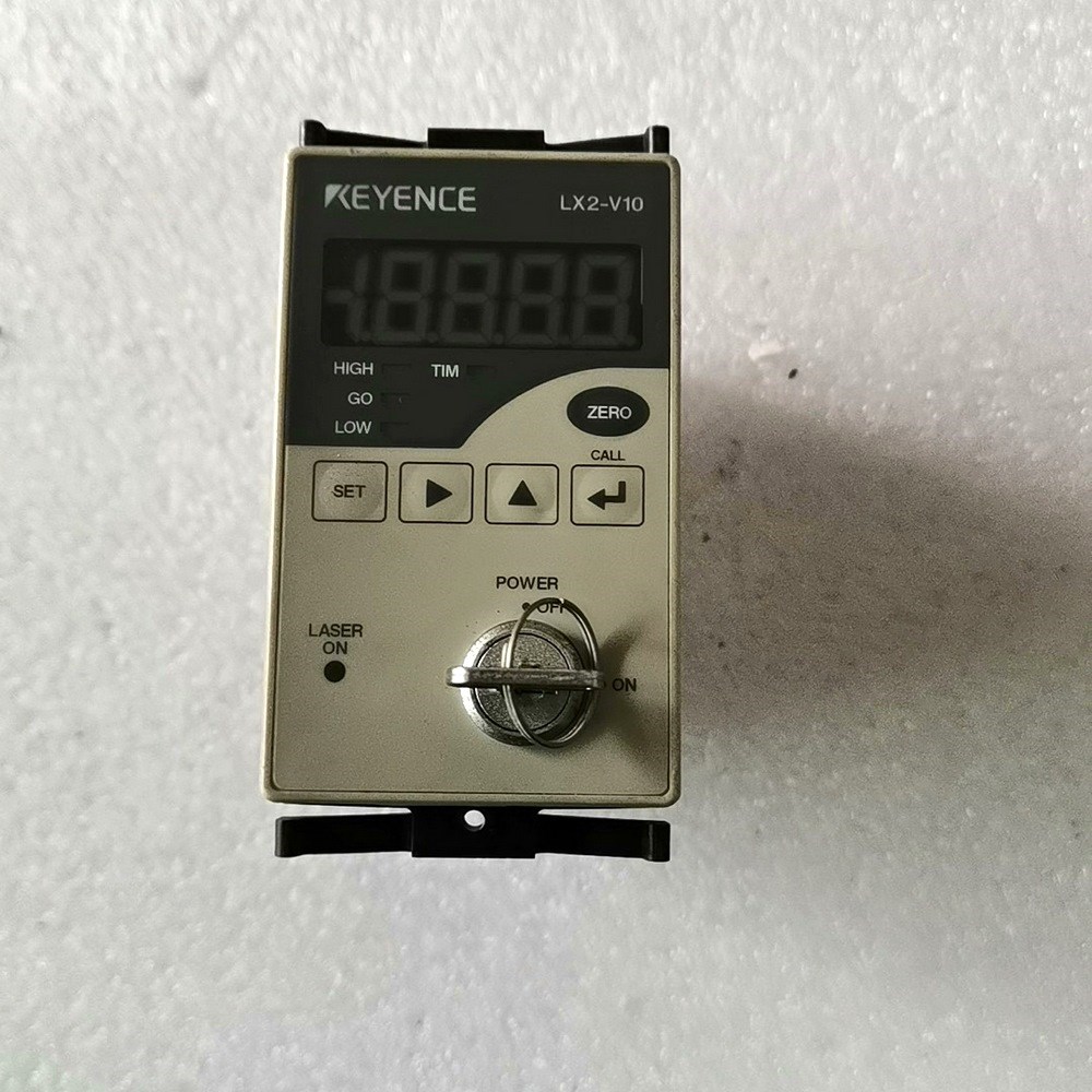 基恩士KEYENCE激光传感器激光控制器LX2-V10实物 议价
