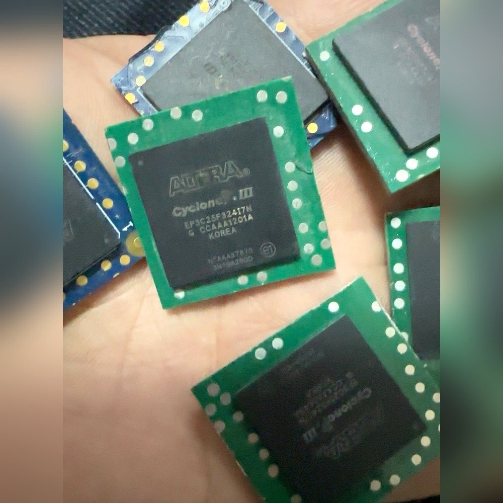 EP3C25F324有35个售出不退旧货一点小瑕兹 议价