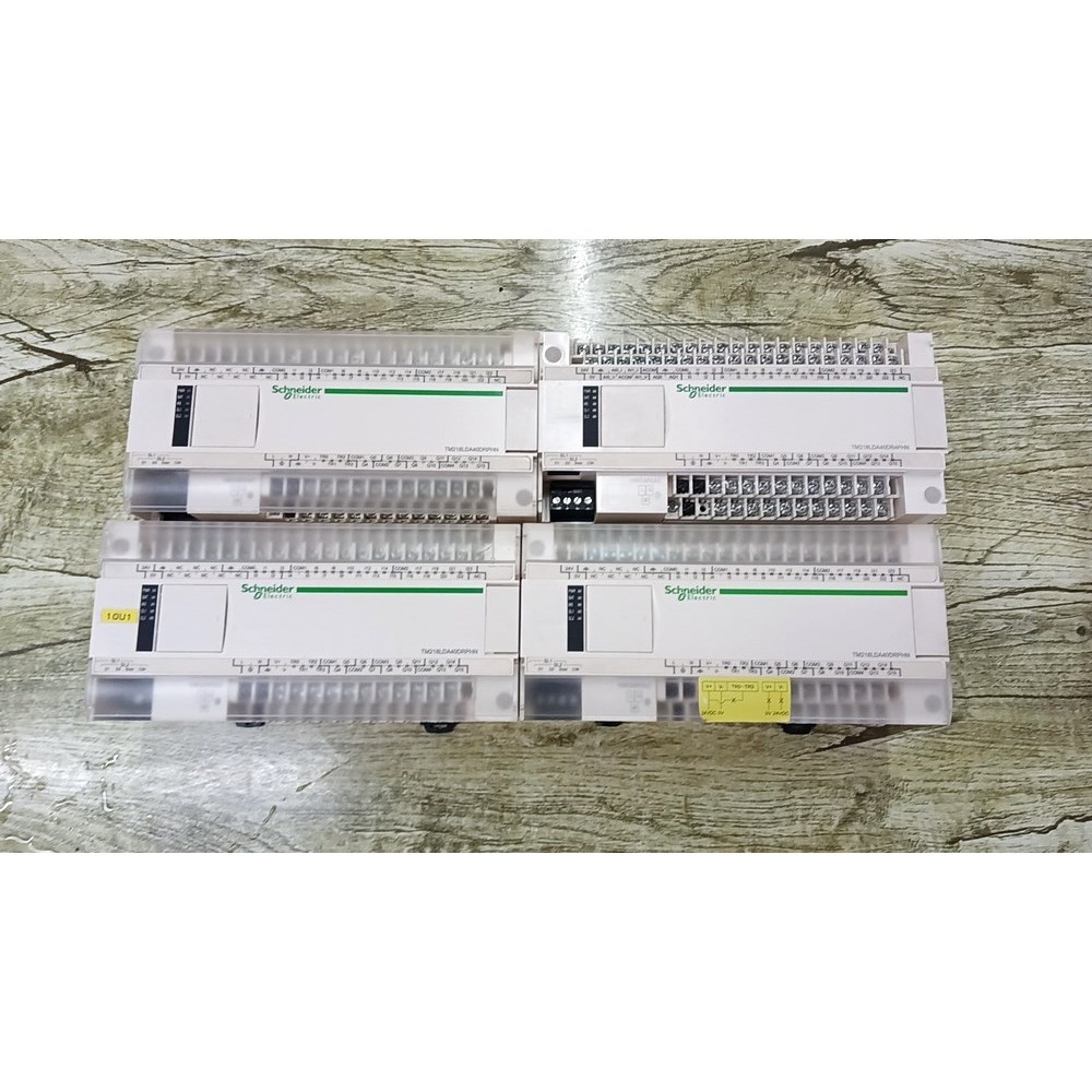 施耐德TM218LDA40DRPHN功能包好成色 议价