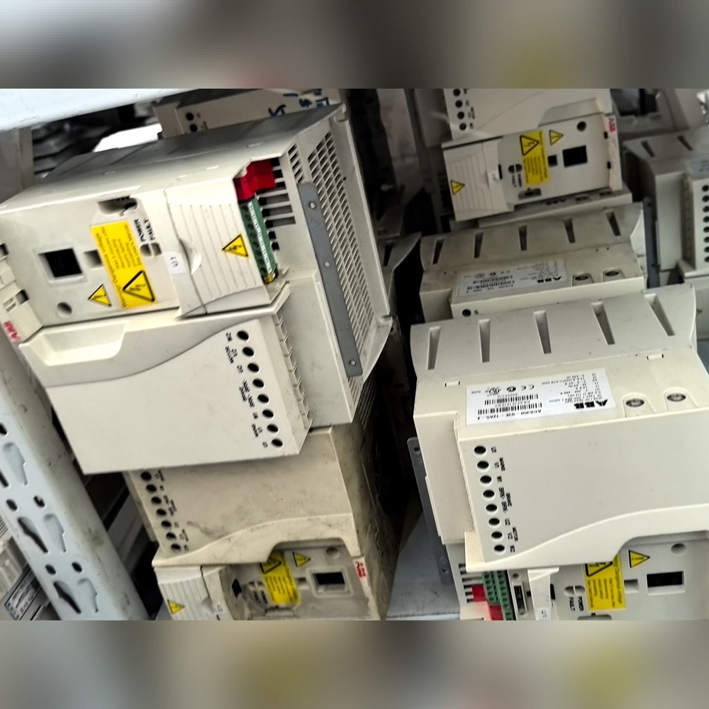 ABB变频器ACS350-03E-12A5-4 议价