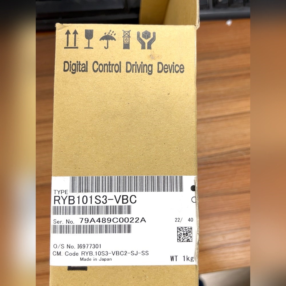 富士伺服驱动器RYB101S3-VBC百分百原装 可提供 议价