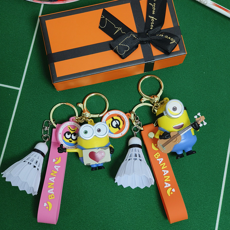 正版卡通小黄人羽毛球钥匙扣情侣礼品球友培训奖品羽毛球包挂件