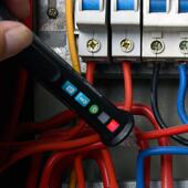 智能测电笔多功能线路检测电工查断点零火线家用感应电笔声光报警