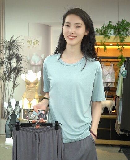 【艾米严选】女bra基础宽松T 6821