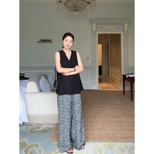 郭九九呢 天丝亚麻V领无袖上衣百搭显瘦直筒长裤女夏2026新款套装