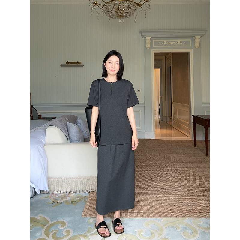郭九九呢 棉气质简约宽松显瘦短袖T恤夏季百搭上衣高腰开叉半身裙