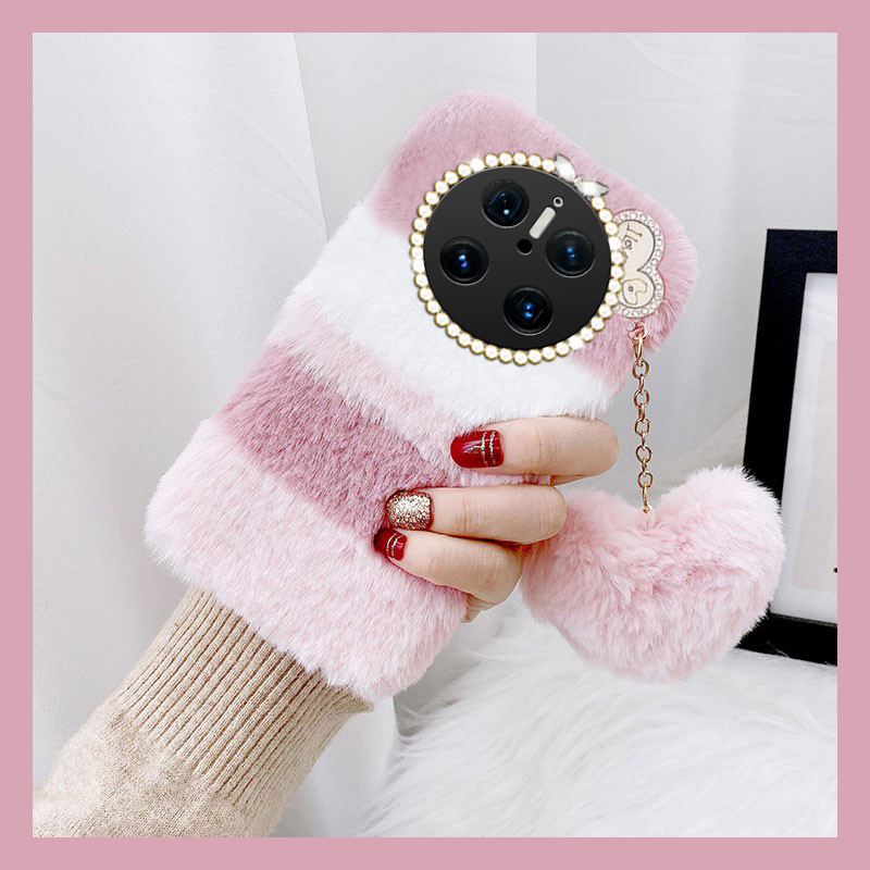 手机壳秋冬毛绒ins风拼色撞色条纹爱心吊坠