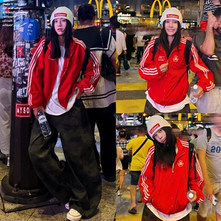 【iSaluteU】红色三条杠短款冲锋衣哈灵顿外套夹克女秋季百搭上衣