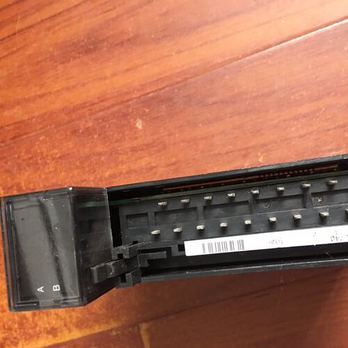 议价GE PLC模块IC69DL740J，开关量输出模块。