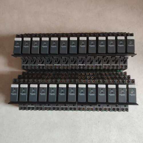 议价继电器：RXG23BD，24vDC，5A/250vAC