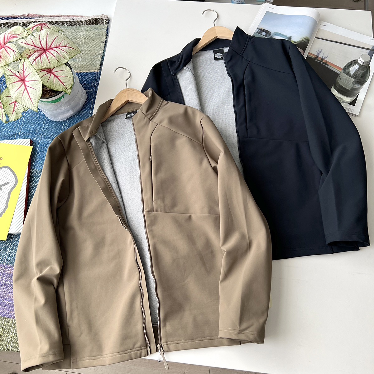 标准运动防泼水常规拉链卡其休闲