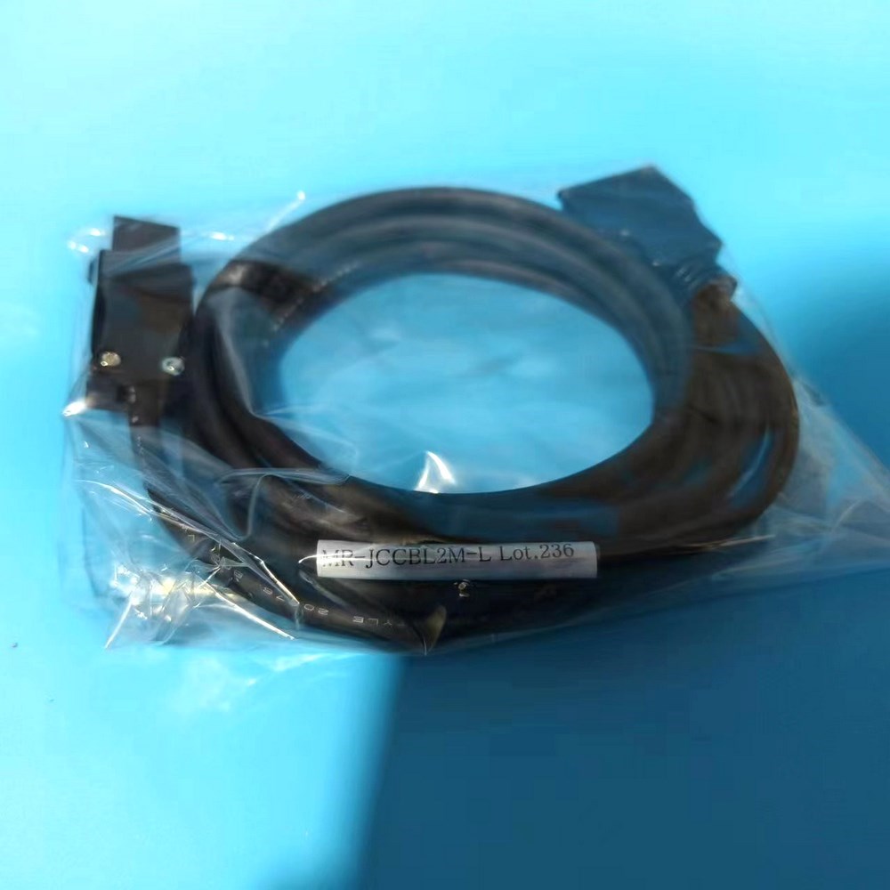 Mitsubishi日本三菱连接线MR-JCCBL2M- 议价