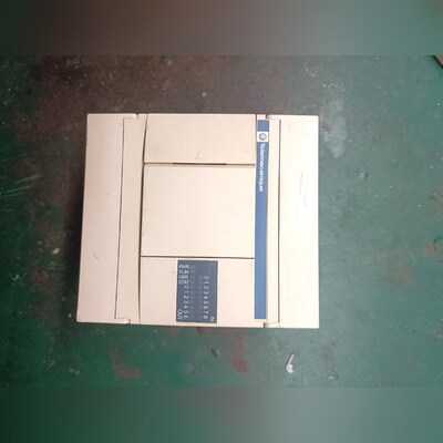 施耐德PLC TWDLCAA16DRF功能正常包好 议价