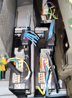 三协伺服驱动器DA22411功率400W包好实物图 议价