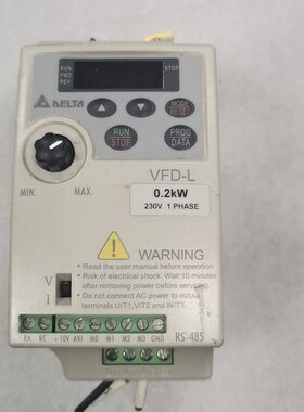 变频器ⅤFD002L21A电压单相220v功率0. 议价