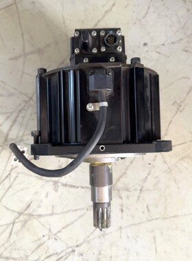 安川机器人电机SGMRS-06a2b-yr21成色如图 议价