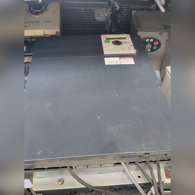 施耐德变频器 ATV312HD15N4 15KW 380 议价