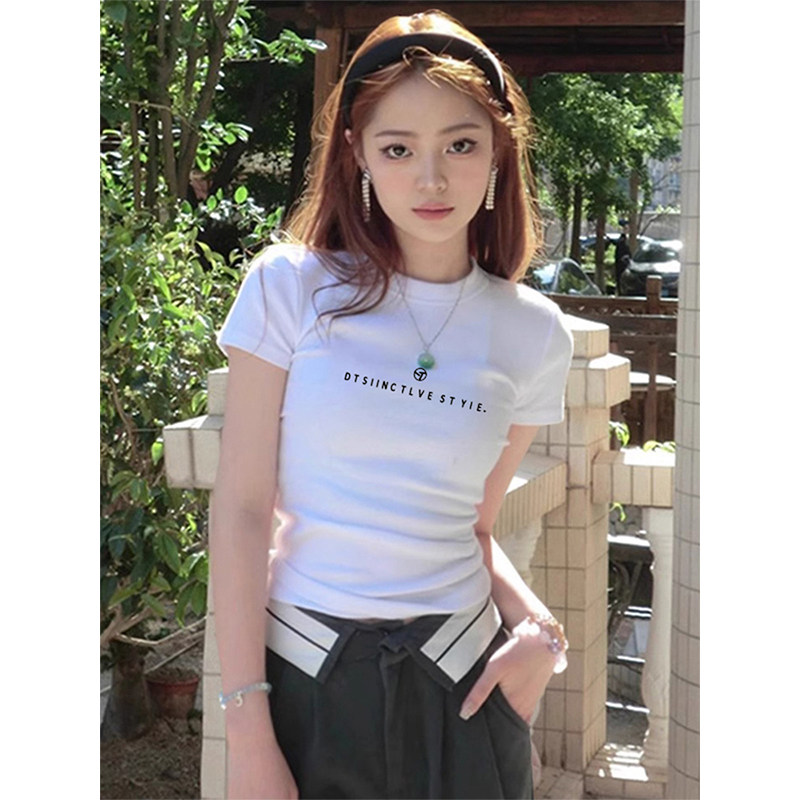 白色正肩圆领短袖T恤女2025夏季新款韩系穿搭修身显瘦辣妹短上衣