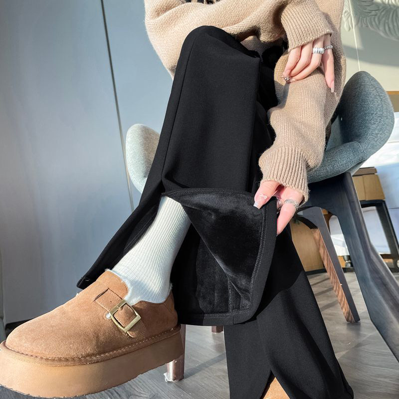 黑色加绒开叉微喇西装裤女冬季2025新款高腰显瘦加厚拖地喇叭裤子