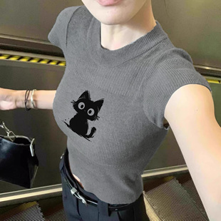 灰色正肩短袖T恤女2025夏季新款纯欲风辣妹紧身显瘦短款针织上衣