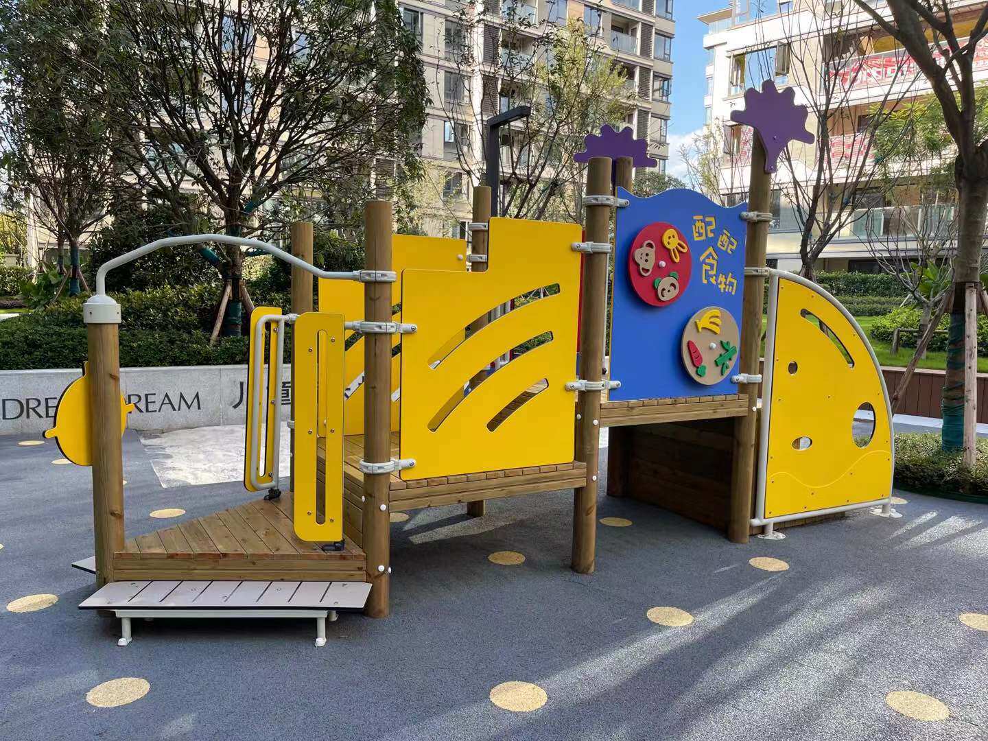 幼儿园公园组合滑梯户外塑料儿童游乐场室外塔楼滑滑梯游乐设施