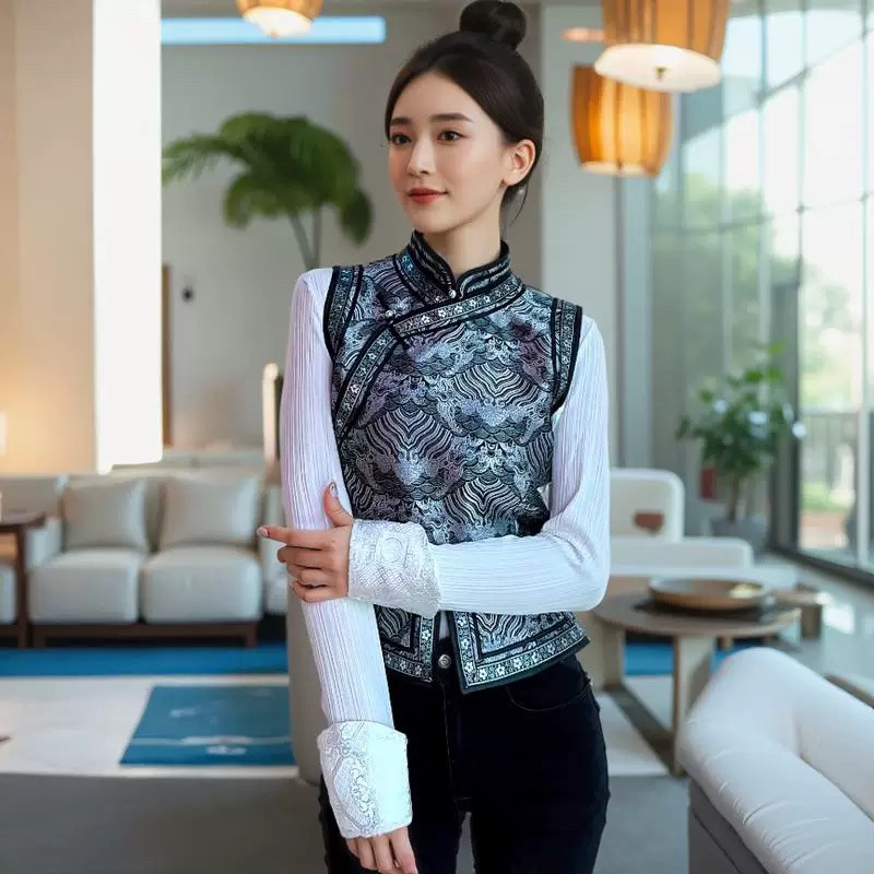 2024新款蒙古元素马甲女款百搭蒙古服日常装立领修身显瘦短款马夹