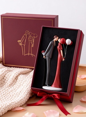 情侣亲吻手工雕像摆件浪漫礼物