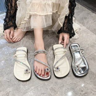 輕便外穿搭裙子涼拖鞋 防滑百搭度假夾腳拖 女夏季 精致水鉆套趾拖鞋