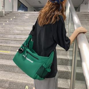 斜挎包女大學(xué)生上課包裝 書單肩包潮流男包包帆布大容量郵差包ins