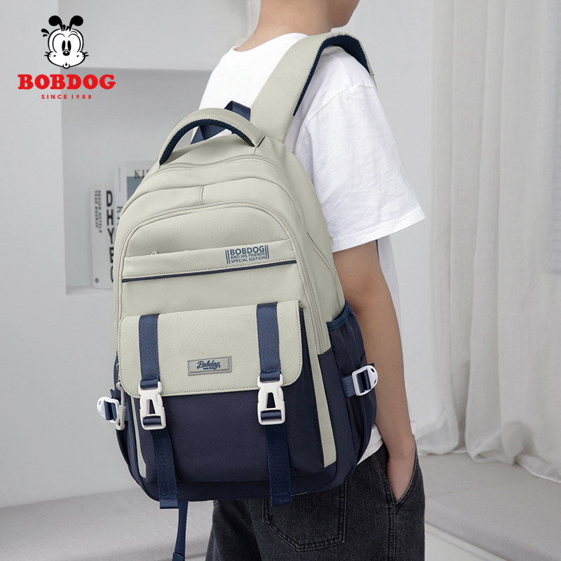 BOBDOG轻便防水大容量小学生书包