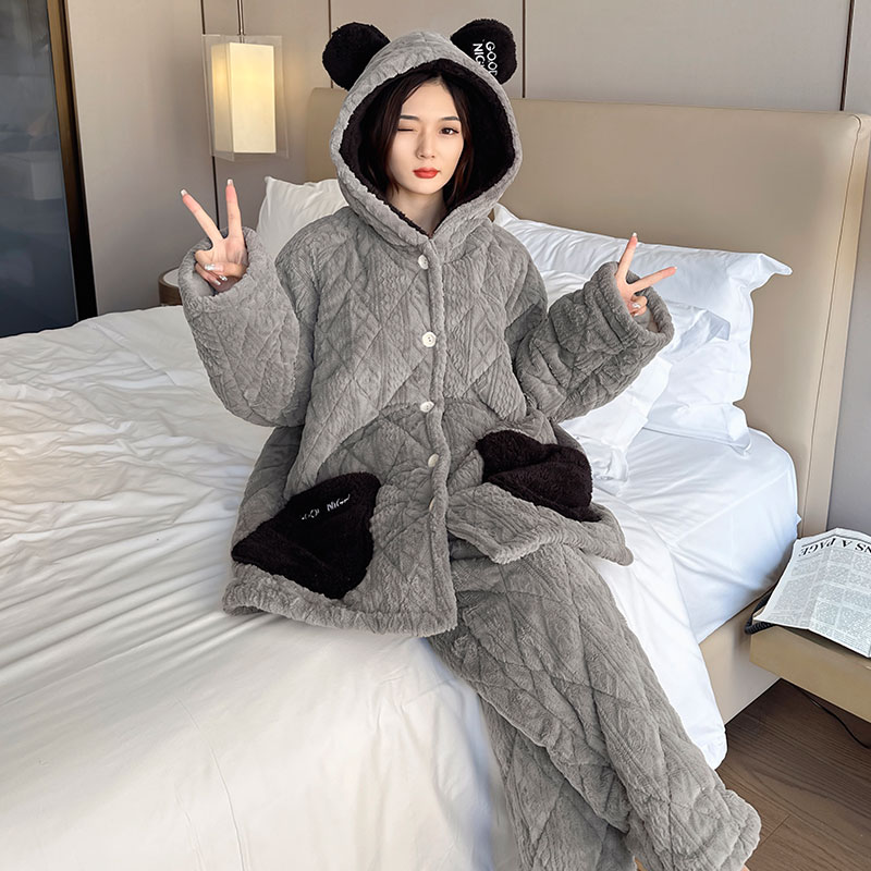 观昵女珊瑚绒三层夹棉家居服