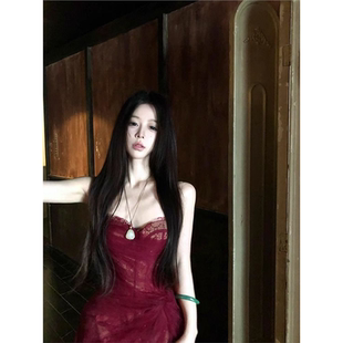 红色抹胸连衣裙女新款名媛气质重工鱼骨性感蕾丝订婚礼服生日裙子