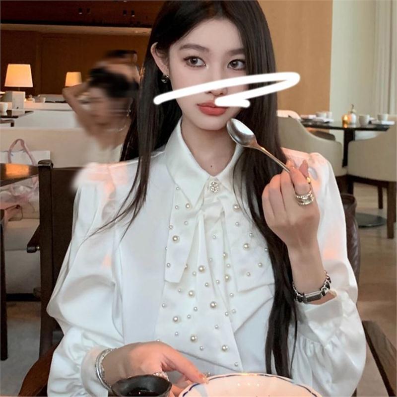 轻奢白色钉珠蝴蝶结缎面衬衫衬衣女秋名媛镶钻ol显瘦上衣设计感潮