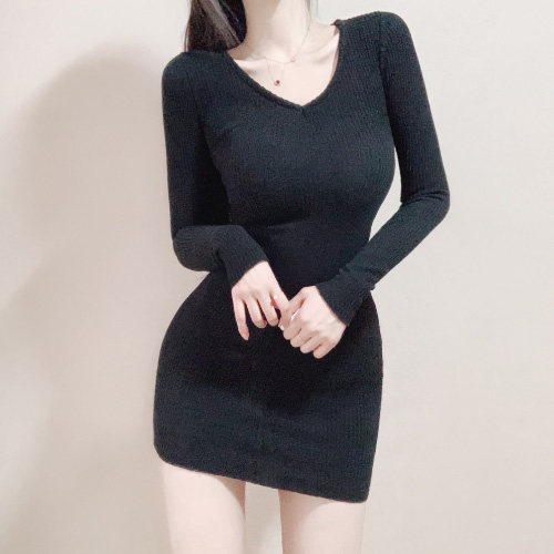 2022秋新款紧身短裙修身显瘦性感内搭包臀打底裙连衣裙女黑色裙子