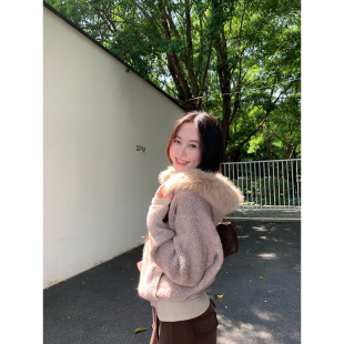 daydayicy 松黎茶语 毛毛领针织外套女秋冬咖色宽松连帽衫毛衣