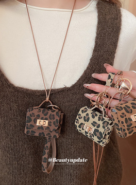 皮革豹纹饰品包包可拆卸吊坠项链欧美百搭锁骨链轻奢高级感毛衣链