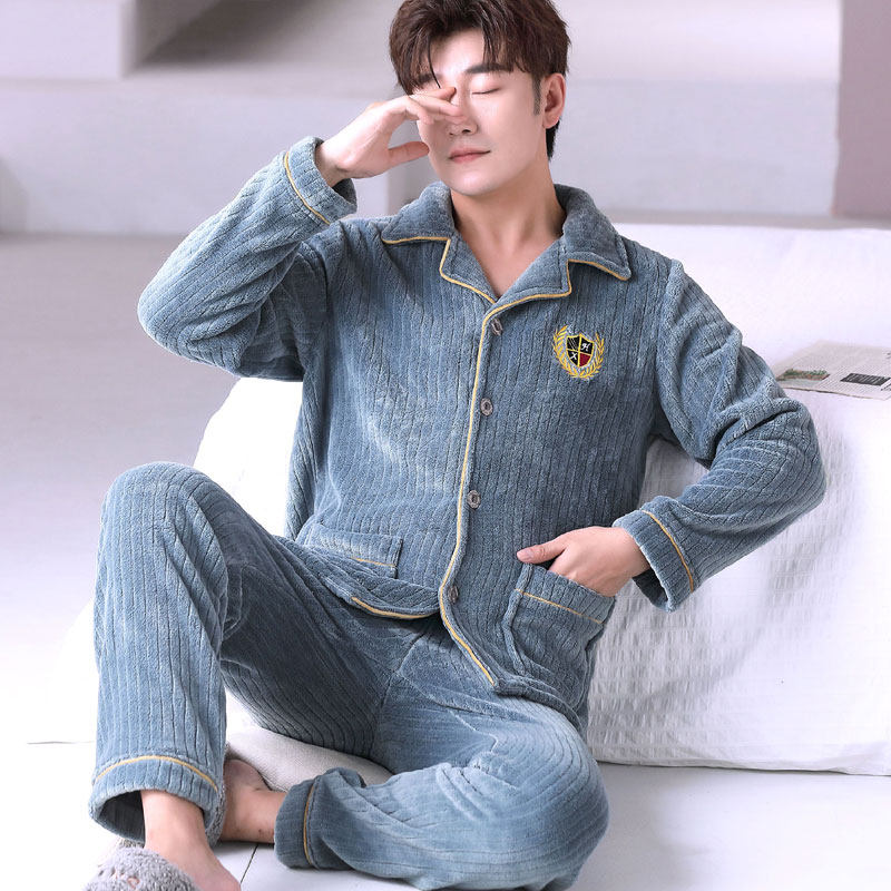 珊瑚绒加厚保暖开衫休闲家居服