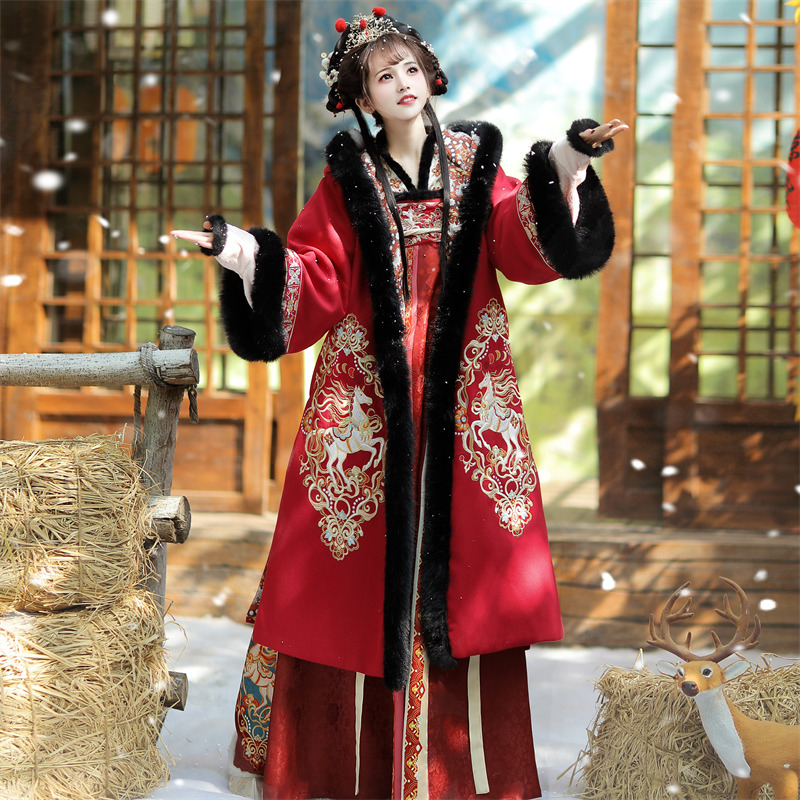 凝紫萱_金吗拜岁唐制汉服女冬季