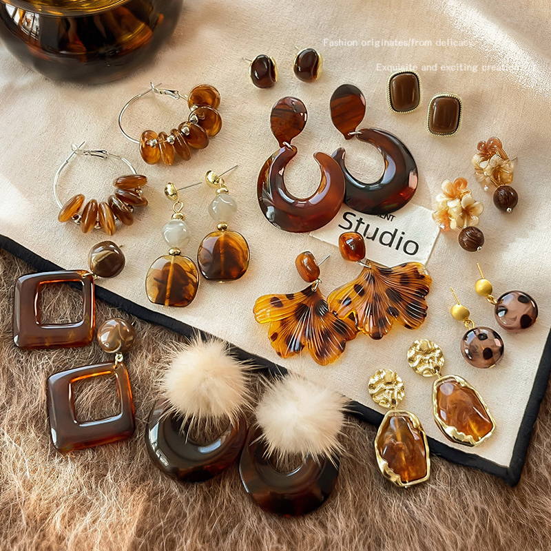 复古美拉德咖色耳环高级感轻奢