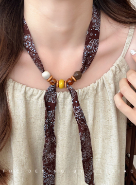 复古咖色腰果花串珠丝巾项链女